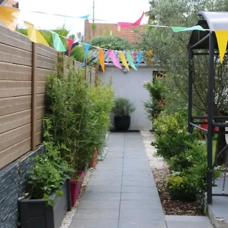 Detente Assuree Dans Ce Logement Avec Balneo Резе